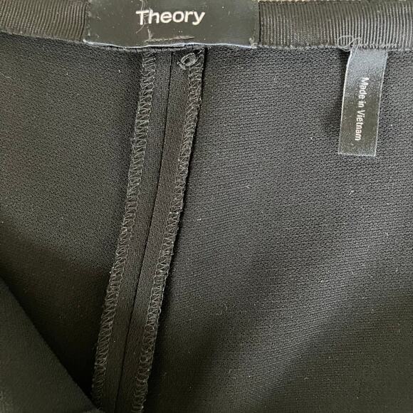 Theory Black Crepe Flare Leg Pants Size 8 Office Business Academia Preppy Work - Picture 5 of 11